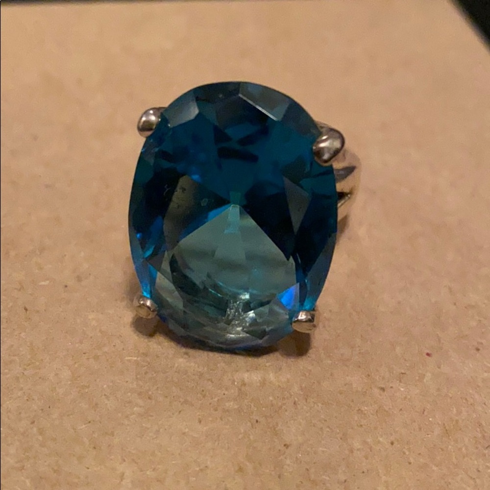 Cocktail ring
